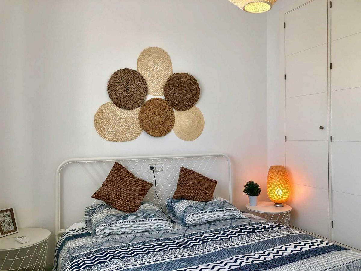 Bright Apartment 300M From The Beach Sitio de Calahonda Exterior photo